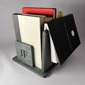 Personalisierter Holz Buch Organizer mit Lesezeichen Ständer - Personalisiertes Geschenk