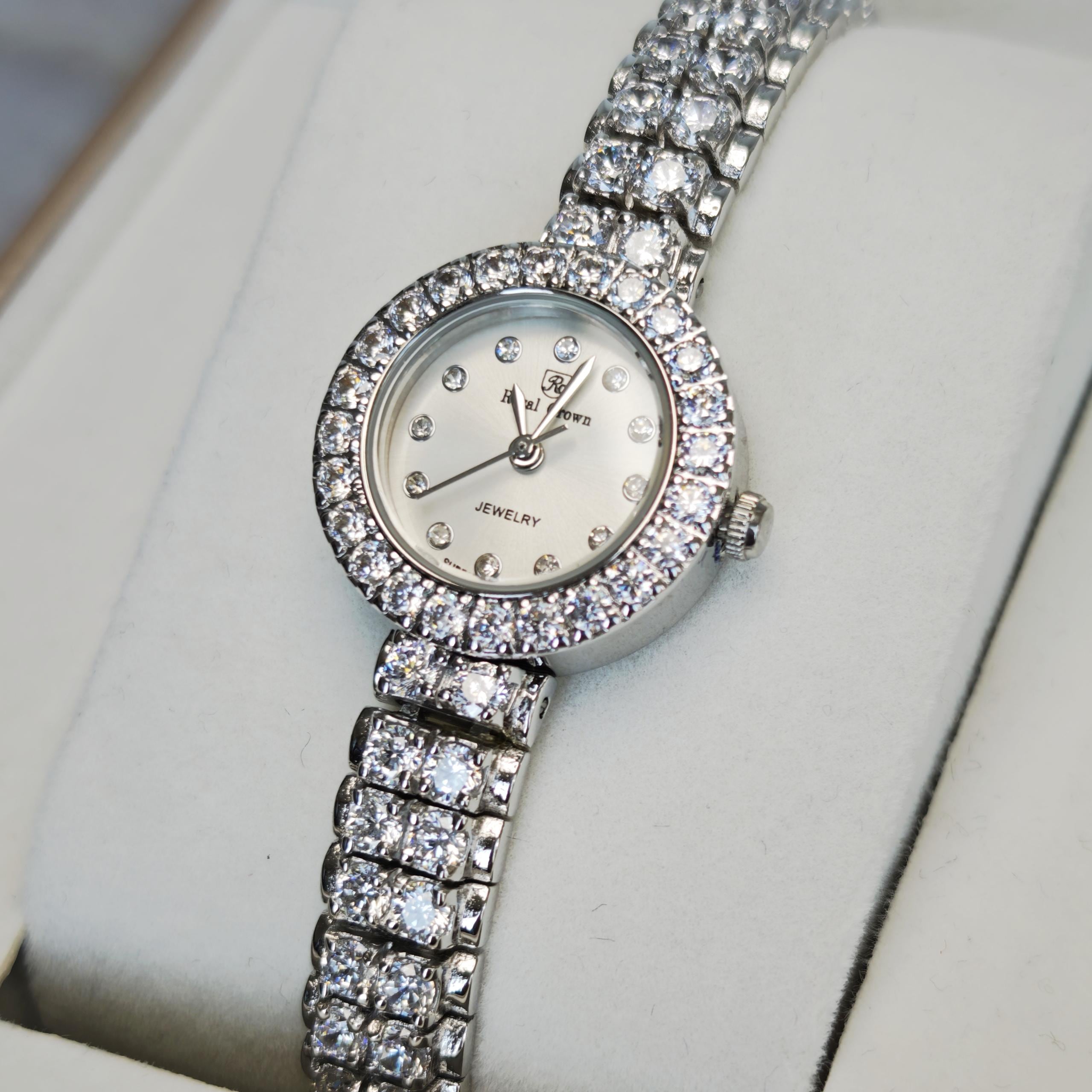 Vintage Style Round Dial Face Grade AA Round Brilliant-Cut Simulated Diamond Ladies Dress Watch