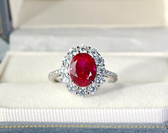 Classic Oval-cut Pigeon Blood Ruby Halo Round Brilliant-Cut Simulated Diamond Statement Ring | S925 Silver 18K White Gold Plated