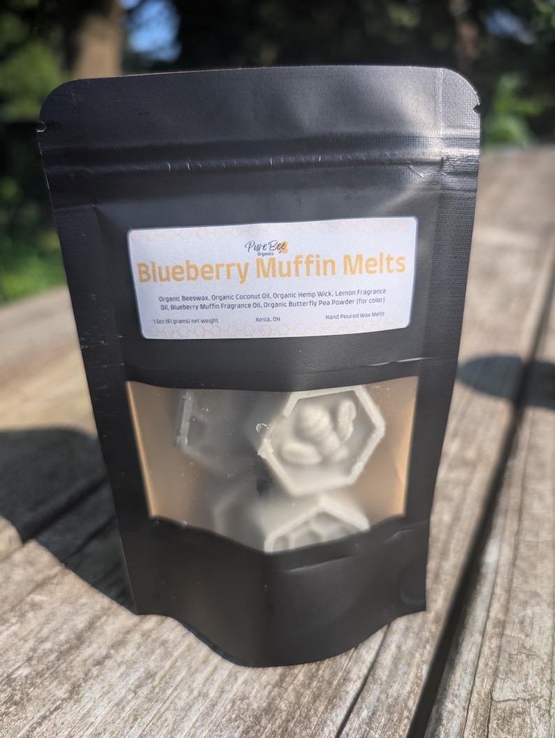 Organic Beeswax Wax Melts – Non-Toxic Aromatherapy, Eco Friendly Blueberry Muffin