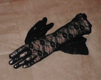 Vintage Elbow-length Black Lace Gloves