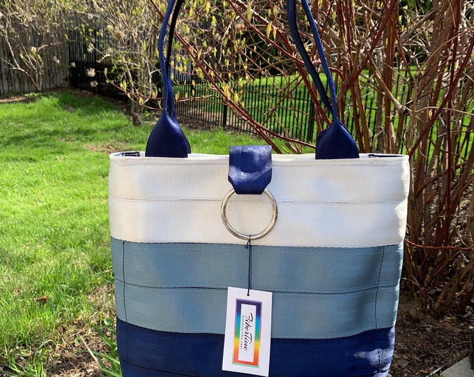 White/Powder Blue/Navy Seat Belt Market Tote Handbag
