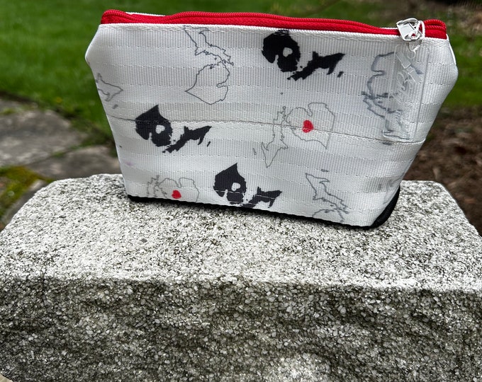 Michigan Silhouette “Whatever” Seat Belt Pouch