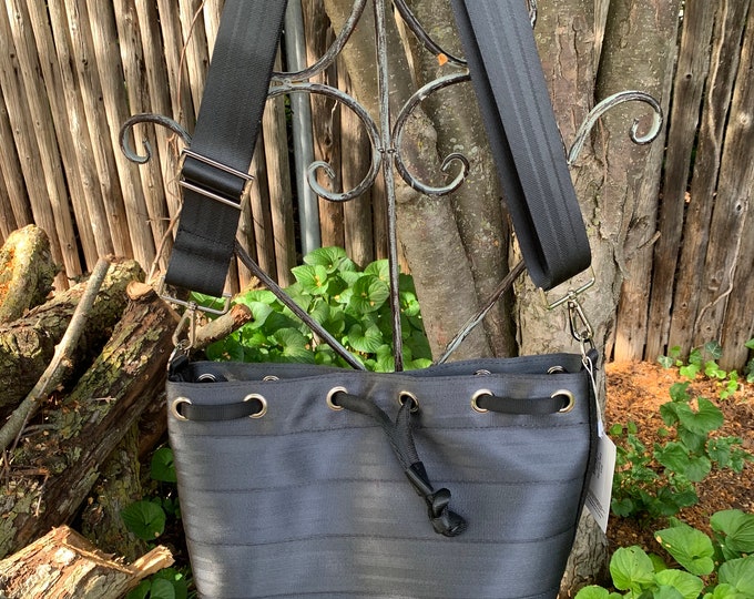 Esby Bucket Bag in Black