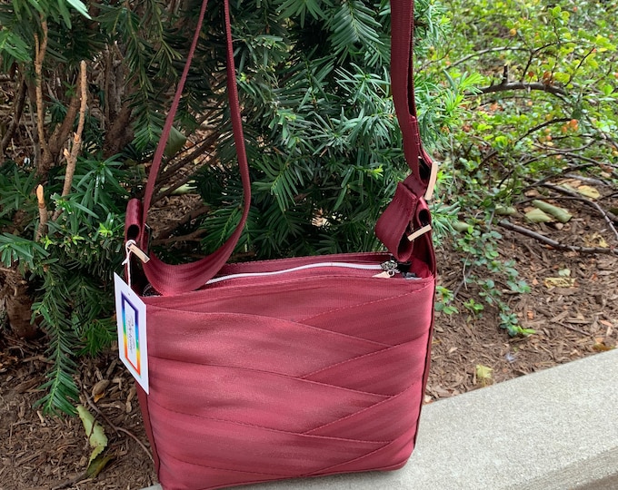 Ruby Roundabout Crossbody Seat Belt Bag