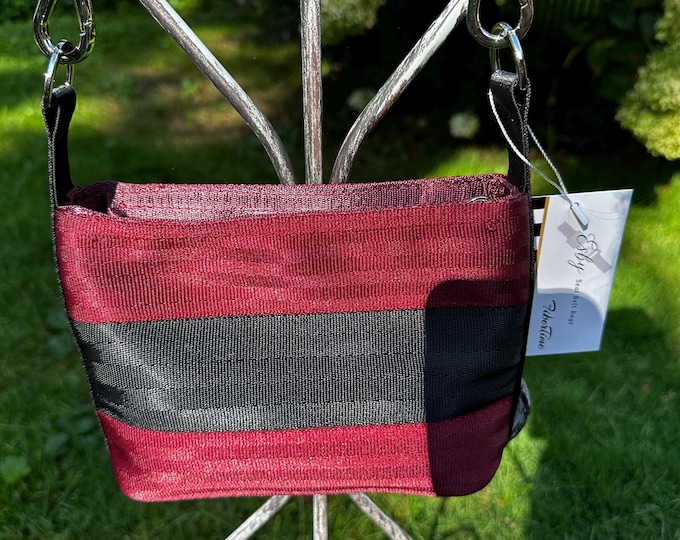 Ruby Black Small Baguette Seat Belt Bag