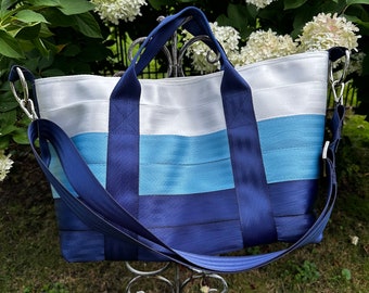 Large Overnighter Seat Belt Bag in White/Powder Blue/Navy