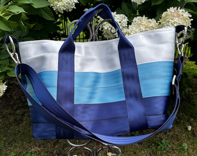 Large Overnighter Seat Belt Bag in White/Powder Blue/Navy