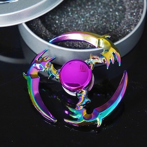 Reaper Scythe Fidget Spinner: Färgglad metallfingertopp