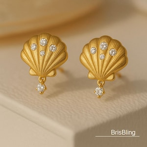 Gold Sea Shell Stud Earrings Small Summer Earrings Ocean Animal Earrings Helix Piercing Cartilage Stud Flat back Earrings Gift for Her