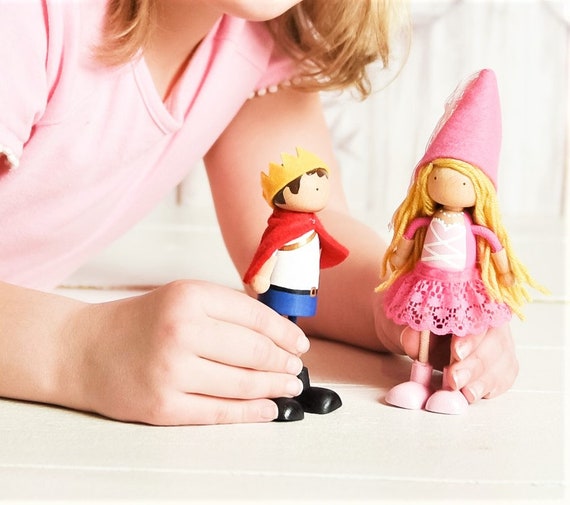 bendable dollhouse dolls