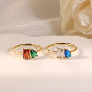 Benutzerdefinierte Toi et Moi Edelstein Ring,Smaragd und Birne geschnitten Ring, Einzigartige Birthstone Ring,ring mit zwei Steinen,Mütter Ring,Bester Freund Geschenk,Geschenk für sie