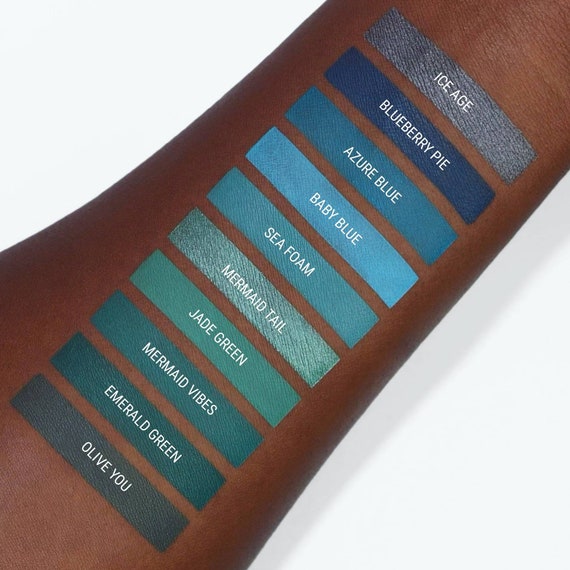 Rouge A Levres Liquide Bleu Bebe Rouge A Levres Bleu Clair Etsy