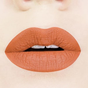 Gebrannter Kürbis Matte Flüssiger Lippenstift.  Veganer Lippenstift. Tierversuchsfrei. Kürbis Lippenstift. Flüssig bis matt. Lippenstift. Orangefarbener Lippenstift. Beige.