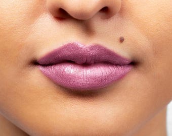 Cotton Candy Metallic Liquid Lipstick, Pink Shimmery, Long-Lasting Lip Color for Women, Glittery, Vegan Makeup