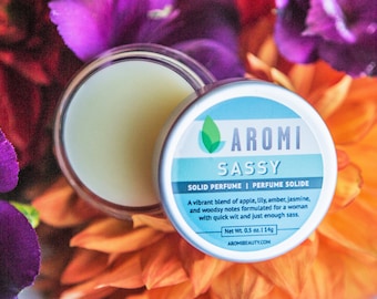 Sassy Solid Perfume. Fragranza. Parfum, cruelty-free, vegano, balsami e unguenti, portatile, profumo da viaggio, fresco e fruttato, regalo per lei