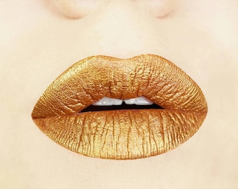 Aromi Gold Digger Metallic Matte Liquid Lipstick | Bronze Yellow Lip Color w/ Shimmery Finish, Golden, Glittery. Vegan, Long Lasting