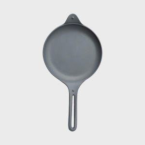 Premium Uncoated Cast Iron Skillet | Single-Handle 21cm – Handmade by OIGEN | Minimalist Cooking Pan | Made in Japan