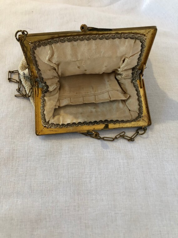 1930's Beaded handbag with brass chain - image 3