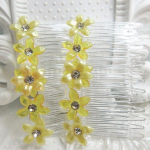 Yellow Lucite Flower Side Hair comb pairs with Vintage 1960&#39;s Rhinestones