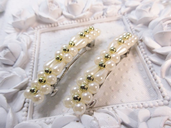 Vintage 1980's simulated pearl ivory color and go… - image 1