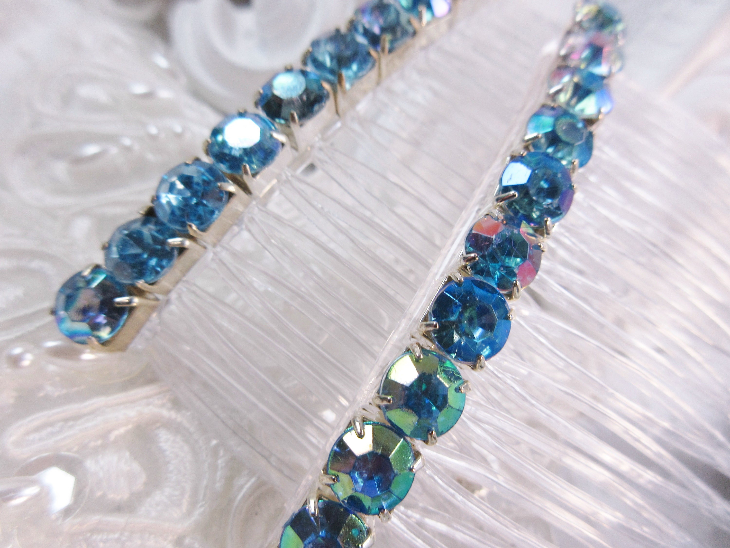 6 Mm Vintage Aurora Borealis Denim Blue Color Changing  display picture 3