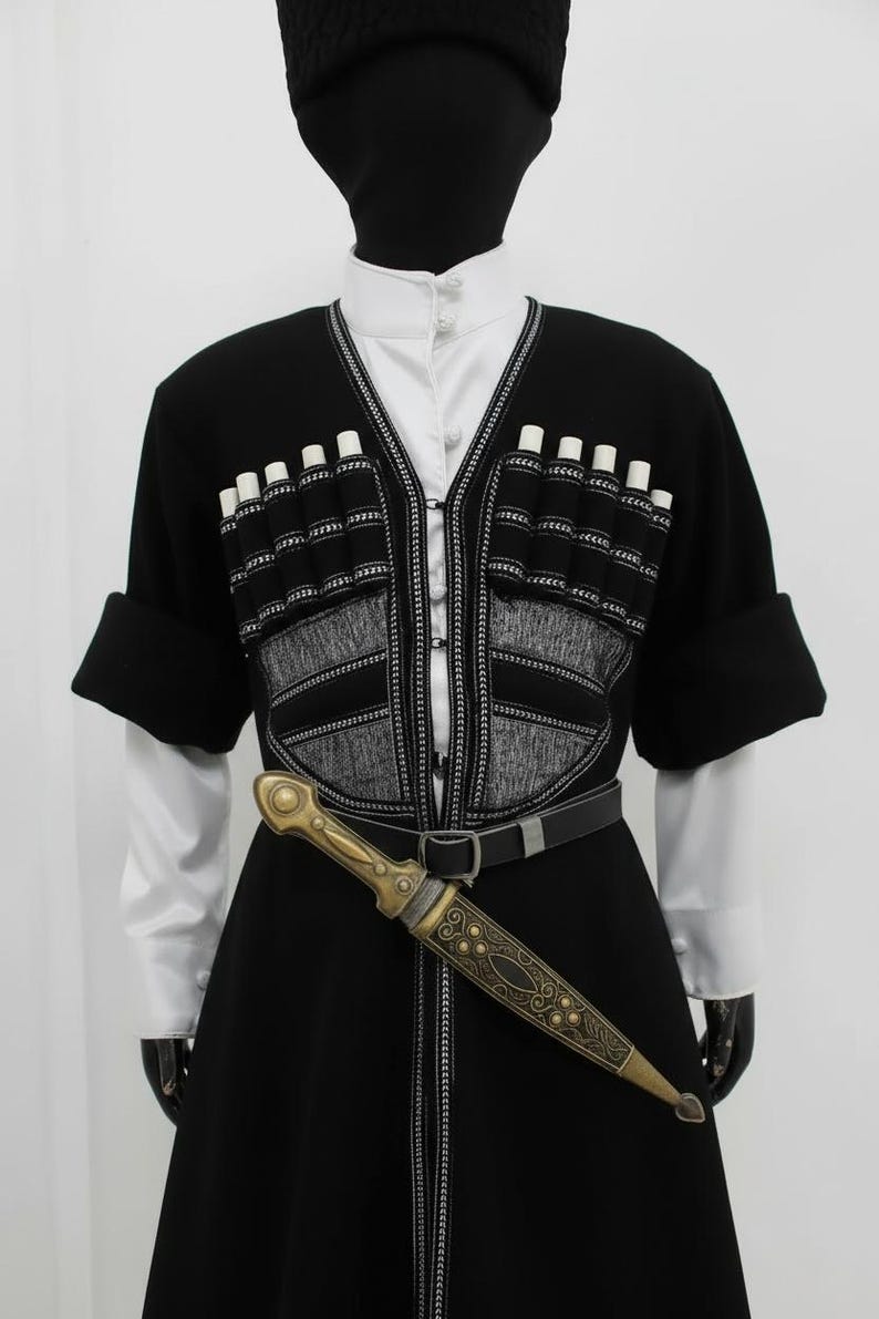 Chokha géorgienne en laine noire | Manteau ethnique national pour homme fait main image 1