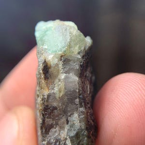 Espécime de Esmeralda Chitral de 65,00 ct – Um Cristal Natural Imponente da Esmeralda do Paquistão imagem 11