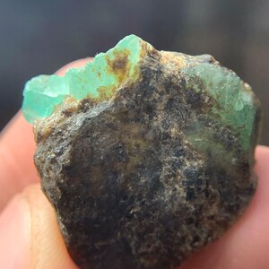 Espécime de Esmeralda Chitral de 65,00 ct – Um Cristal Natural Imponente da Esmeralda do Paquistão imagem 8
