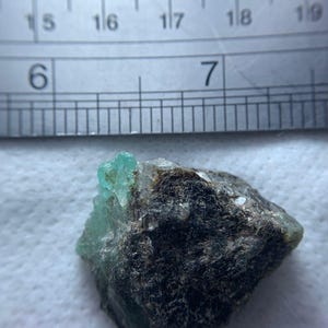 Espécime de Esmeralda Chitral de 65,00 ct – Um Cristal Natural Imponente da Esmeralda do Paquistão imagem 2