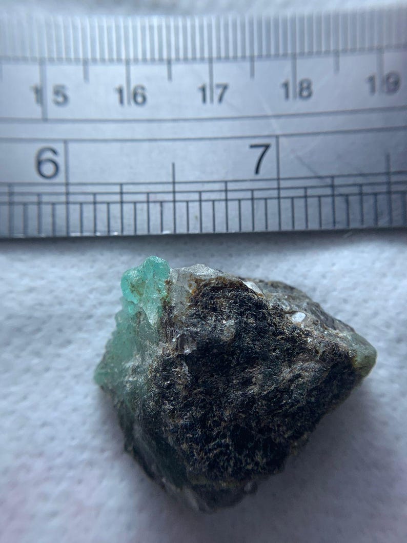 Espécime de Esmeralda Chitral de 65,00 ct – Um Cristal Natural Imponente da Esmeralda do Paquistão imagem 2