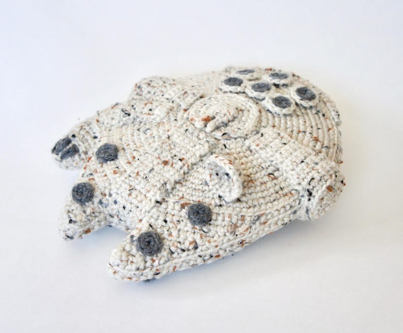 Crochet Millennium Falcon Pattern image 4