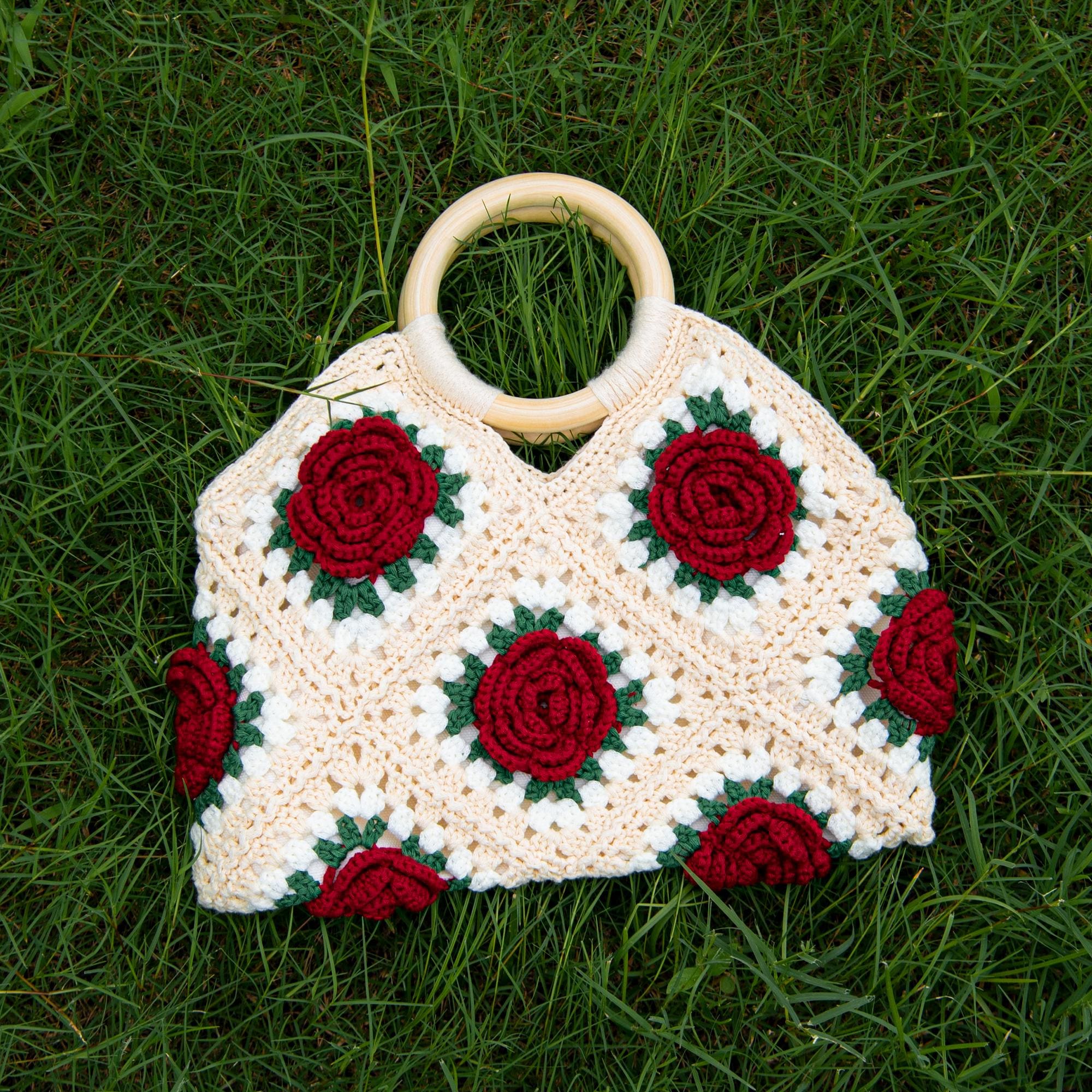 Vintage Crochet Handbag: Wool Yarn Camellia Flower Purse - Etsy