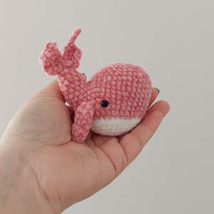 Handgefertigter Wal-Amigurumi für Ozean-Kinderzimmer-Dekor Bild 6