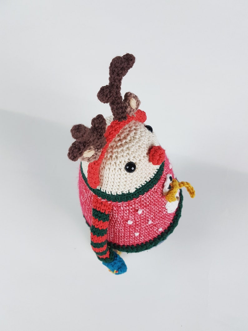 Uggy, the ugly sweater guy PDF Crochet Pattern Amigurumi E-book image 3