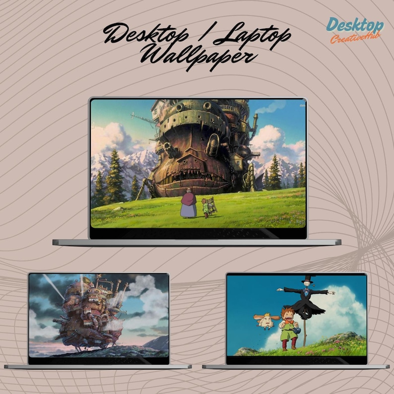 K&ouml;nnte beinhalten: Drei Laptop-Bildschirme zeigen Bilder aus dem Animationsfilm &bdquo;Das wandelnde Schloss&ldquo;. Der obere Bildschirm zeigt das Schloss in einem gr&uuml;nen Feld, der mittlere Bildschirm zeigt das Schloss, das durch die Luft fliegt, und der untere Bildschirm zeigt Figuren aus dem Film.