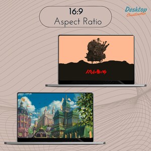 K&ouml;nnte beinhalten: Zwei Laptops mit unterschiedlichen Hintergrundbildern. Der obere Laptop hat einen hellorangen Hintergrund mit einer schwarzen Silhouette einer fliegenden Maschine und dem japanischen Text "ハウルの動く城". Der untere Laptop hat einen bunten Hintergrund mit einer Stadtlandschaft und einem gr&uuml;nen Baum.