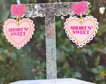 Short N Sweet-oorbellen | Sabrina Carpenter-merchandise | lasergesneden acryl hartoorbellen
