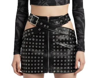 Minifalda de cuero negro para mujer con ojales, estilo cyberpunk, con aberturas en la parte inferior, ideal para festivales. Falda hecha a mano con tachuelas.