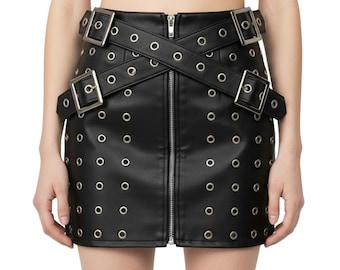 Minifalda de piel de cordero hecha a mano / Falda de piel de talle alto / Falda de talle alto con corte en A, hebilla y ojales