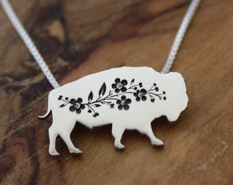 Bison necklace: Sterling silver Forget-me-not Bison pendant