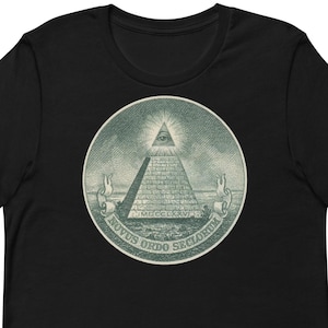 T-shirt met piramide-oog van de voorzienigheid grafisch alziend oog