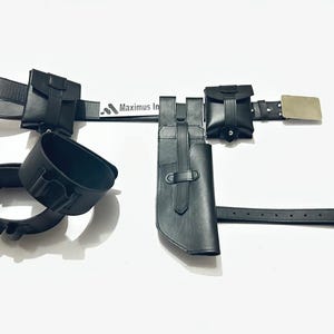 MXM Mandalorian Belt, holster for Westar 35 blaster / Holster Rig Cosplay Set, Star Wars Girls, Westar 35 in Din Djarin style - cosplay prop