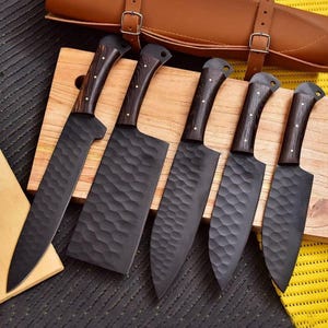 Hand-Forged Damascus Steel Kitchen Knife Set – 5 Pcs Chef Knives with Leather Sheath