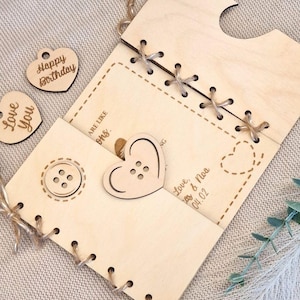 Festa della mamma Compleanno Biglietto di auguri personalizzato in legno con i migliori auguri CRW1