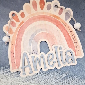 Letrero de madera personalizado con nombre arcoíris, placa para puerta de habitación infantil, decoración de pared para guardería CRW16