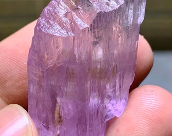 Pink Kunzite Crystal: Double Terminated Floater from Afghanistan
