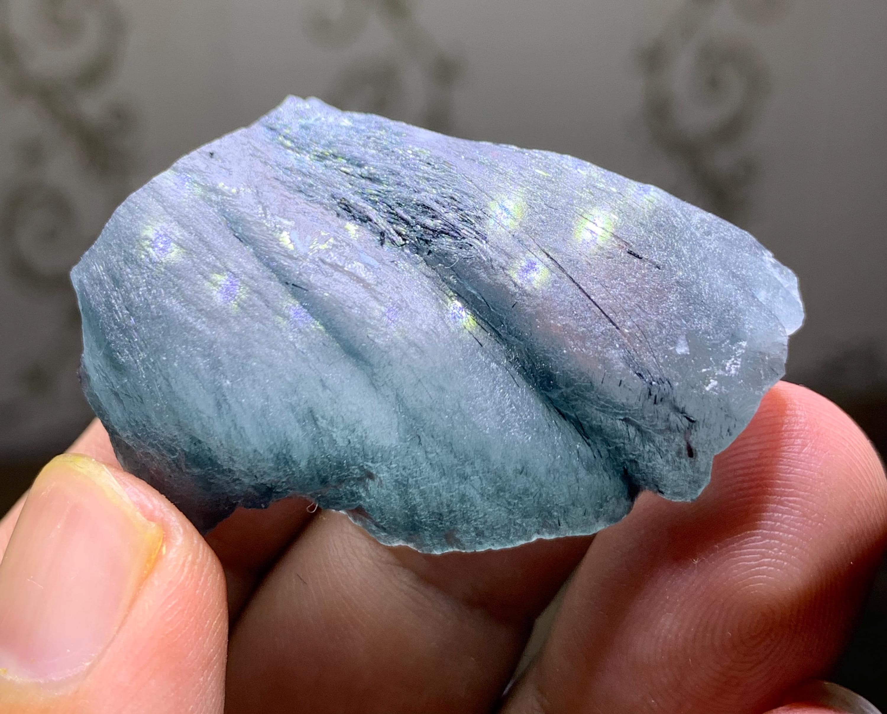 マラウィ産 リーベカイト 29.3gms Interesting Perfect Blue Quartz With Riebeckite Inclusions