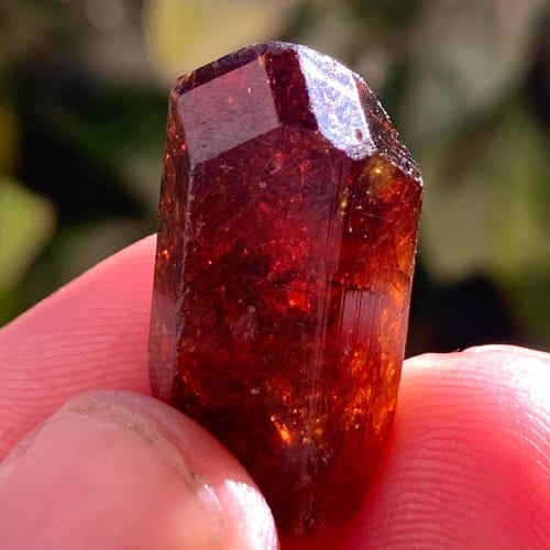 109カラットのウォーターエッチングアクアマリンクリスタル