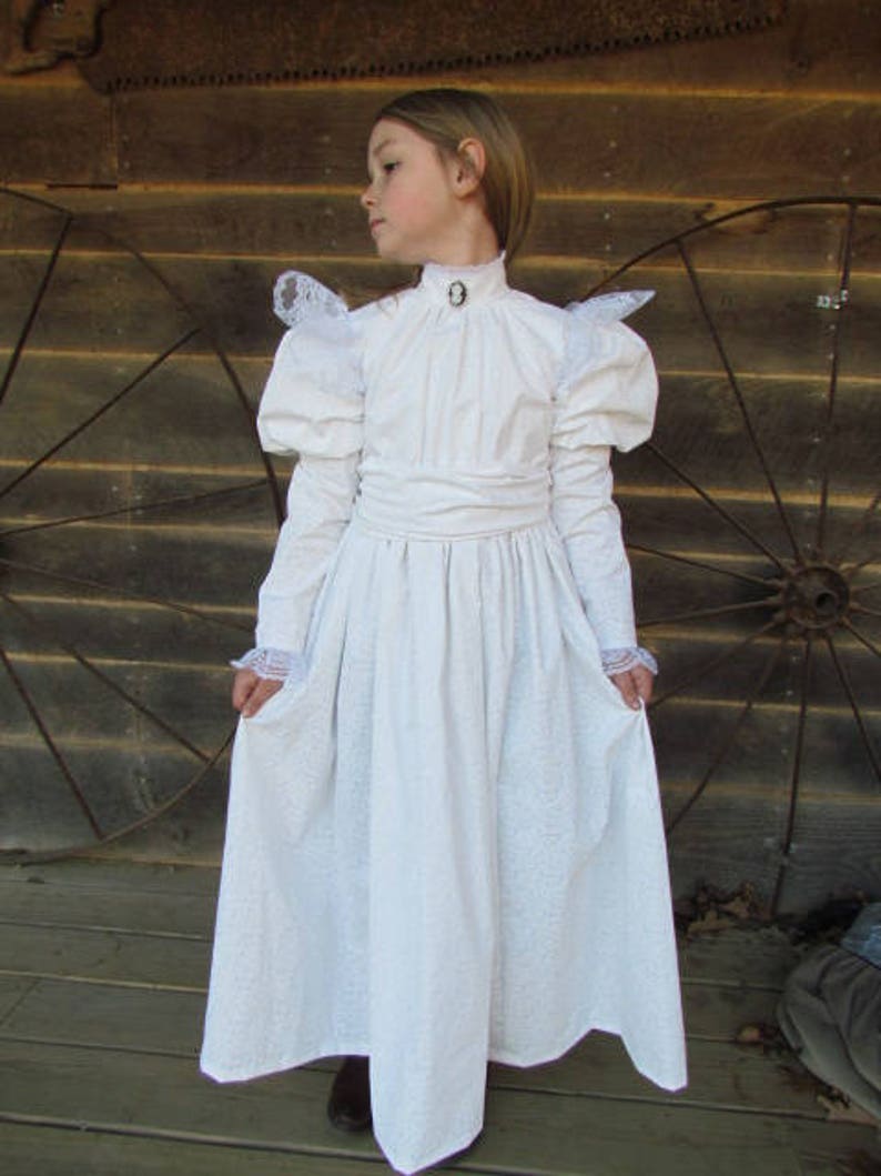 White Helen Keller Costume Historical Character Old Fashioned 1800s Dress The Miracle Worker Child Size